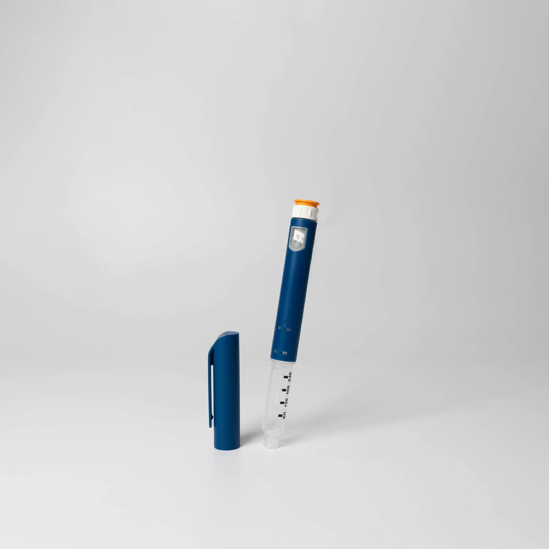 Disposable sterile universal insulin multi dose adjustable pen syringe for regulating blood glucose