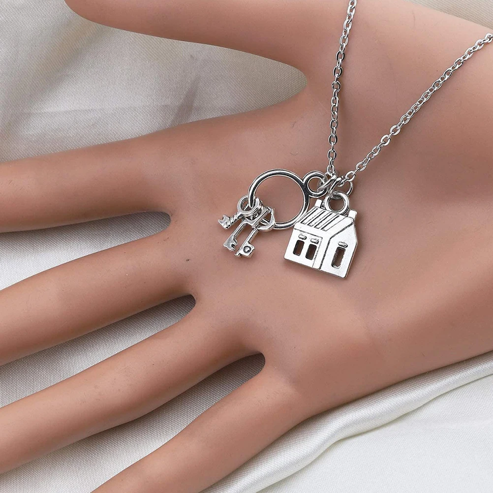 

1Pcs Versatile Alloy Necklace Featuring House And Key Pendants Perfect Gift Choice