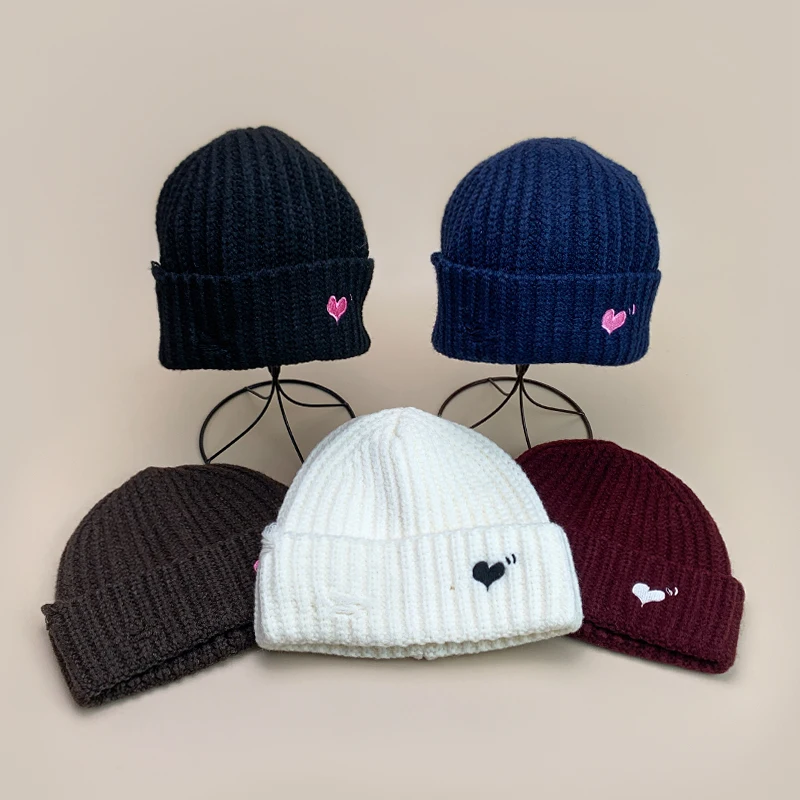 

New Women Love Embroidery Wool Knitted Hats Broken Style Autumn and Winter Warm Casual Versatile Simple Fashion Outdoor Beanies