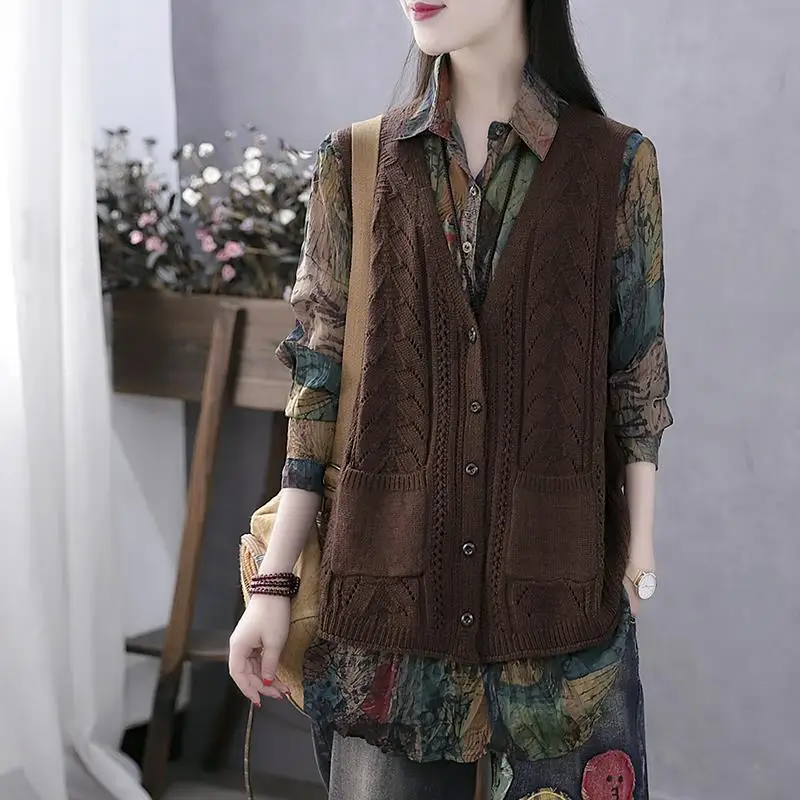 Women Vintage Hollow Pockets V-neck Sleeveless Knitted Sweater Vests Spring Autumn Casual Solid Single Breasted Waistcoats Tops