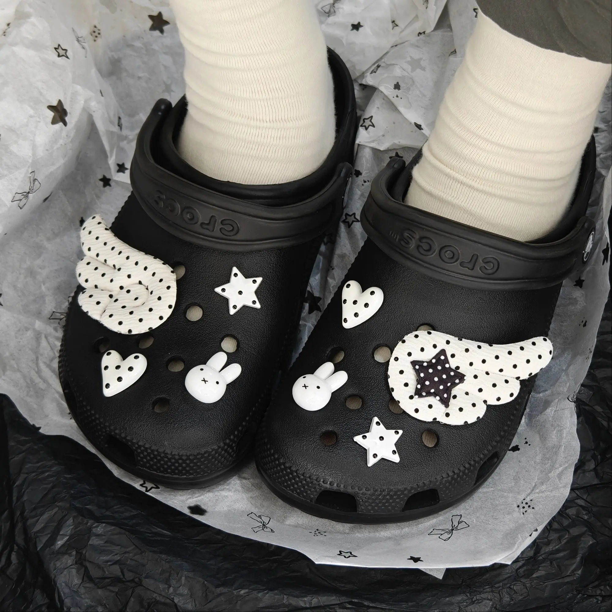 Vintage Black White Polka Dot Bunny with Wings Star Shoe Charms Detachable DIY Clog Shoe Buckle Accessories for Hole Shoe Decor