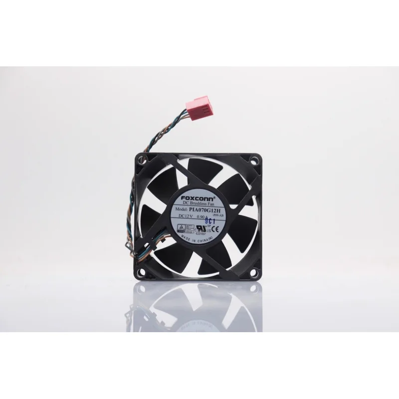 S+   Foxconn PIA070G12H 12V 0.90A 7025 7CM cm 4-Wire Cooling Fan