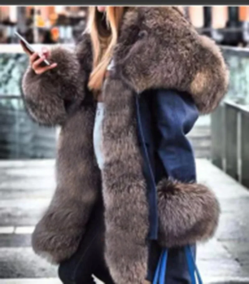 2024 EuropeanTemperament Commuting Imitation Crystal Fox  Fur  Large Collar Long Fur Collar Hooded Jacket Looks Slim and Elegant