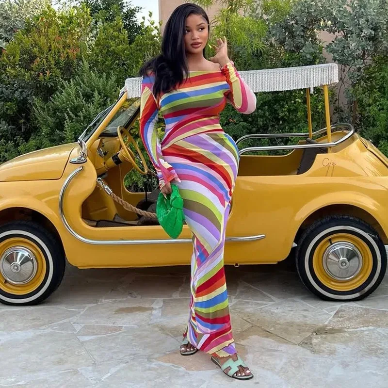 

Women's Color Print Strapless Slash Neck Raglan Long Sleeve Hips Wrapped Long Dress