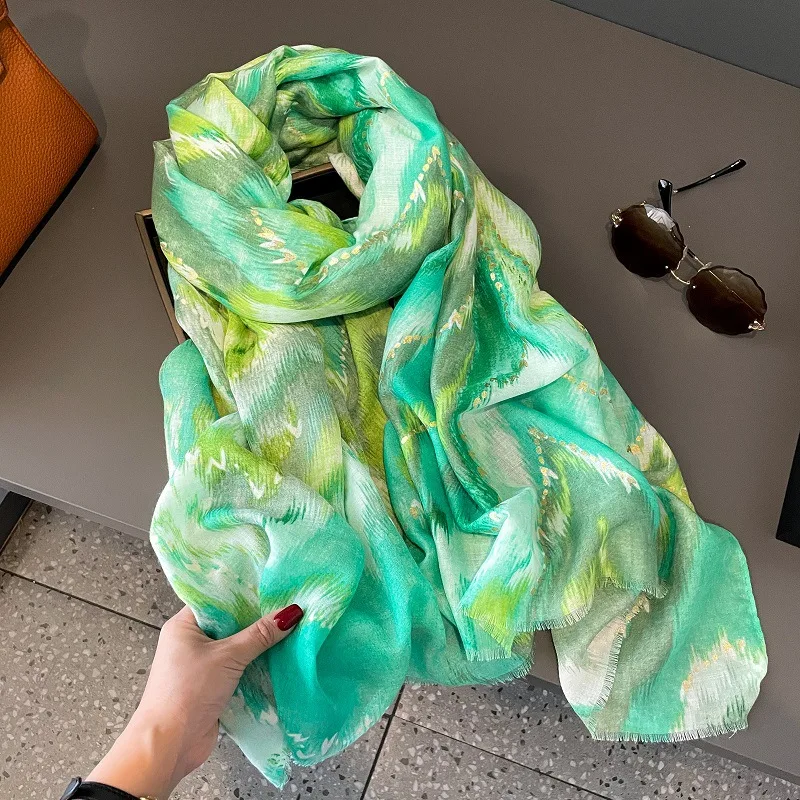 Ombre Tie Dye Wavy Bronzing Scarf Thin Breathable Viscose Shawl Summer Casual Sunscreen Travel Scarves Women Muslim Hijab Sjaal