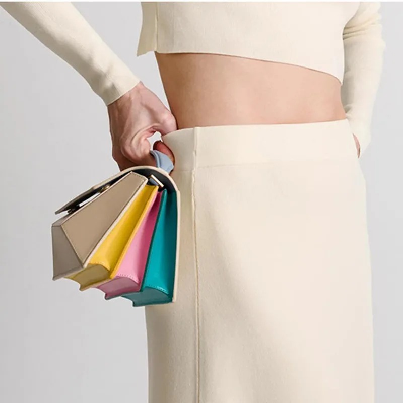 2025 ريترو حقائب جلدية مربعة تصميم عصري حمل فاخر مصمم امرأة هندسية أضعاف حقائب اليد الإناث بولي Crossbody حقيبة كتف