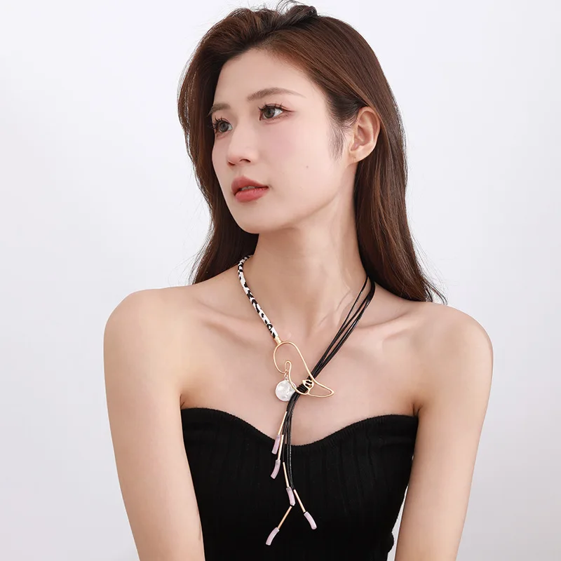 Foreign trade  European and American tide and cold wind high-end niche fringed alloy accessories women's fashion simple