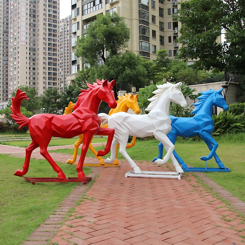 %*f  Fiberglass Geometric Horse Sculpture Outdoor Garden Shopping Mall Scenic White Landscape Decorations Handmade Customizable