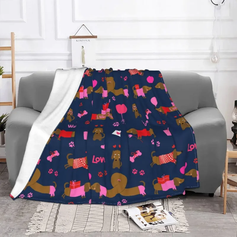 

Cute Cartoon Dog Dachshund Blanket Fleece Summer Portable Soft Throw Blanket for Bed Travel Bedding Throws