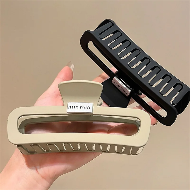Shark clip, oversized disc hair clip, women's new high-end hair clip, hair clip at the back of the head