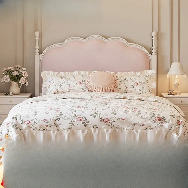 

Кровать из массива дерева, американская кровать, кровать «Принцесса», двуспальная кровать для главной спальни, кровать с мягким изголовьем, свадебная кровать, розовая кровать, кровать с высоким основанием и ящиками для хранения.