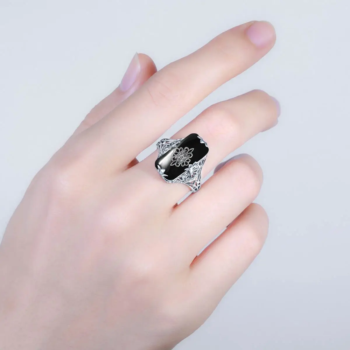 Szjinao High Quality 925 Sterling Silver Woman Rings Black Onyx Ring Gemstone Party Banquet Gift Vintage Filigree Trend Jewelry