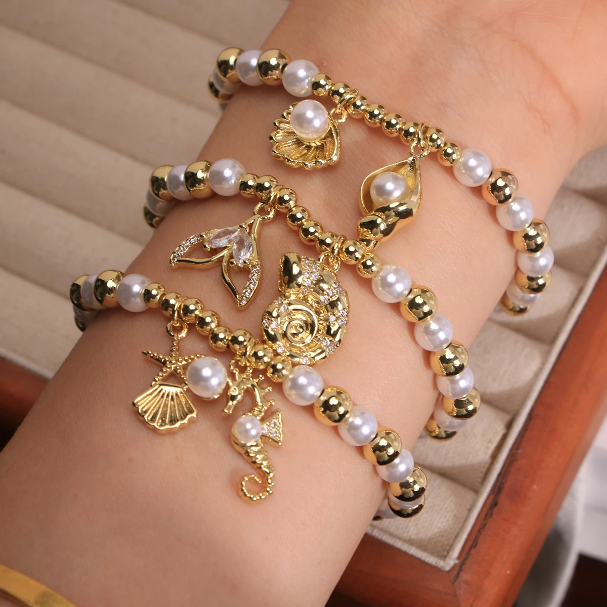 

5 шт., океанский браслет, золотая раковина, морской конек, браслет, золотой шарм, регулируемый жемчужный браслет, оптовая продажа