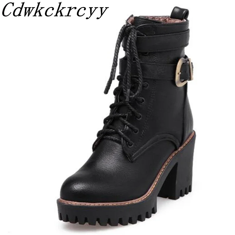 Botas de tubo corto para mujer, botines de piel sintética con tacón alto y cabeza redonda, estilo inglés, de Cachemira, para estudiantes, Invierno