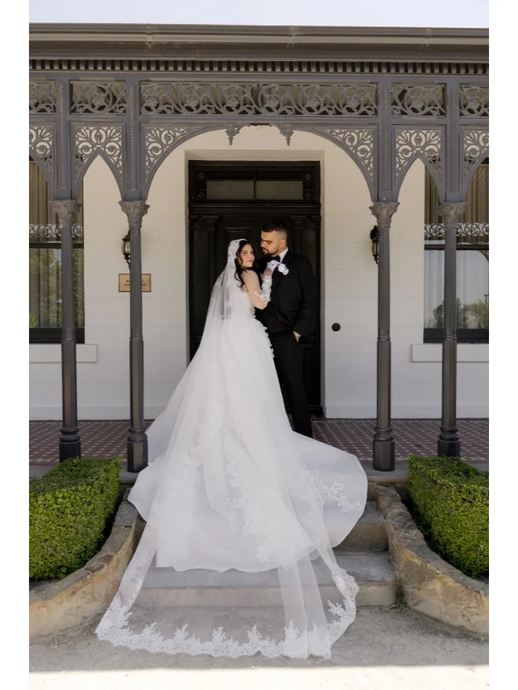 Customized 2026 New White Elegant Sexy Wedding Dress V-Neck Long Sleeved Satin Decal Lace Detachable Trailing Vestido De Noviav