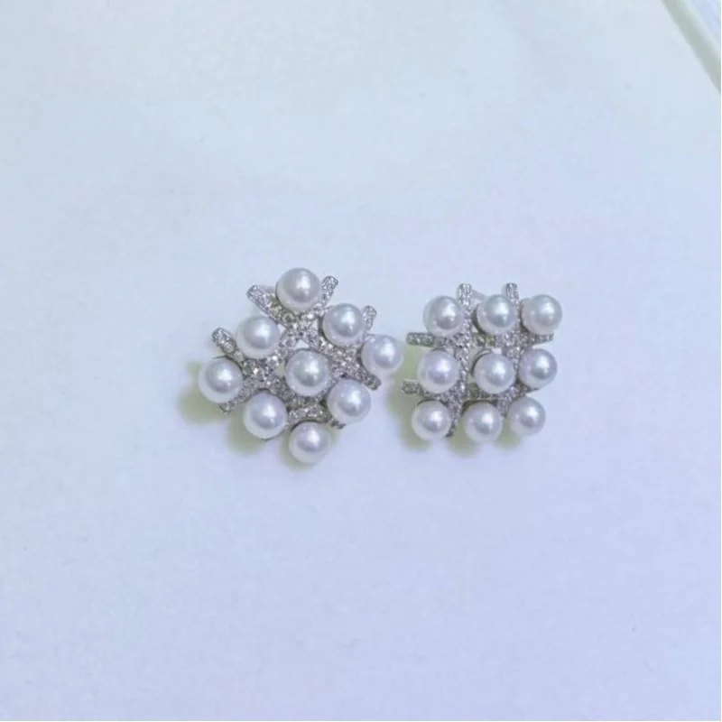 

Freshwater Pearl Earrings Natural Inlaid Zircon 4-5Mm Round