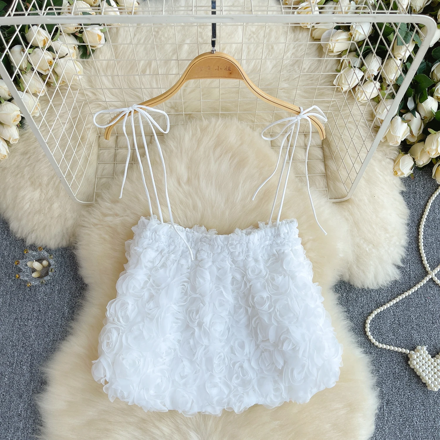 Women Chic sweet Gauze Three-dimensional Flower straps Slim Basic Sexy Fashion Sleeveless Tops Women summer Crop Top