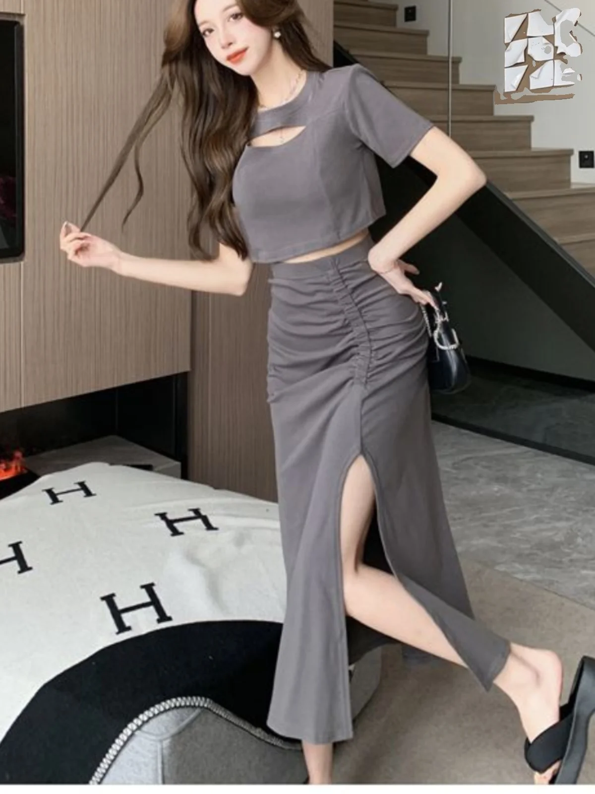 

Sweet And Spicy Girl Summer Outfit Women's Short Sleeve Hollow out Top And Skirt Two Piece Set Fashionable And Elegant
