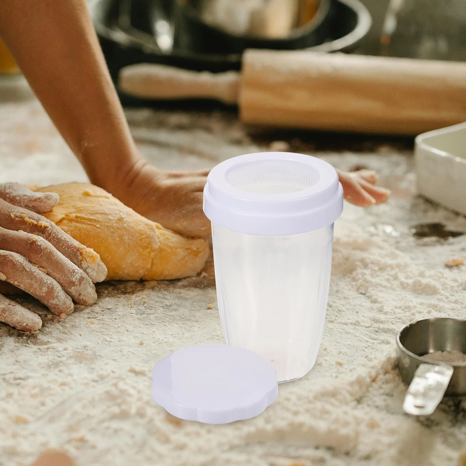 

Duster Flour Shaker Took Powdered Sugar Cone Chocolate with Lid Pp Baking Supplies Use