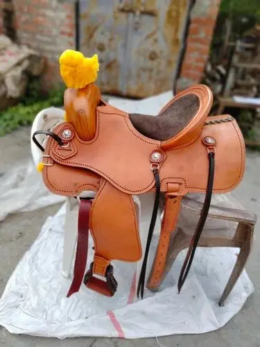 High Quality Custom 100% Leather Horse Saddle with Plastic Tree New Design Western Style Low Price Model Origin Size and Colo