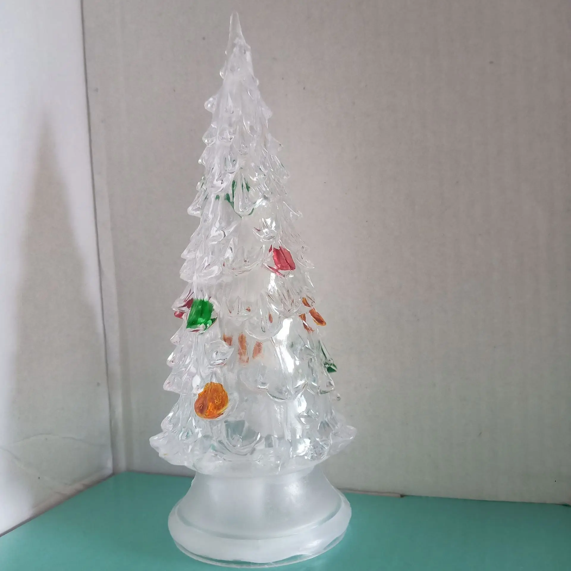15CM Acrylic Christmas Tree Night Light with Automatic Color Change And Colorful Flashing Features for Festive Decor