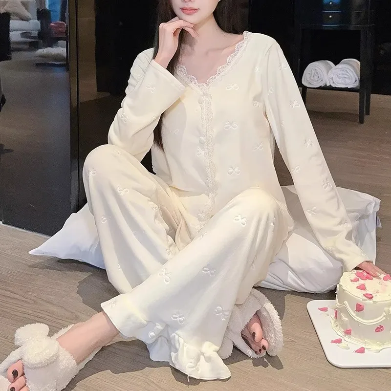 Women's Korean Island Velvet Long Sleeved Pants Pajamas Set Autumn Winter 3PCS Thermal Homewear with Bow and Lace Details