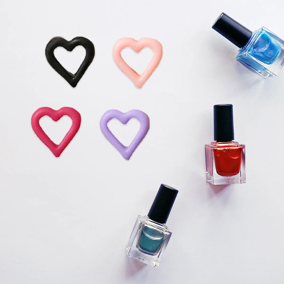 100 قطعة من دلايات الأظافر الصغيرة لعيد الحب في عيد الحب، زينة عيد الحب بالجملة