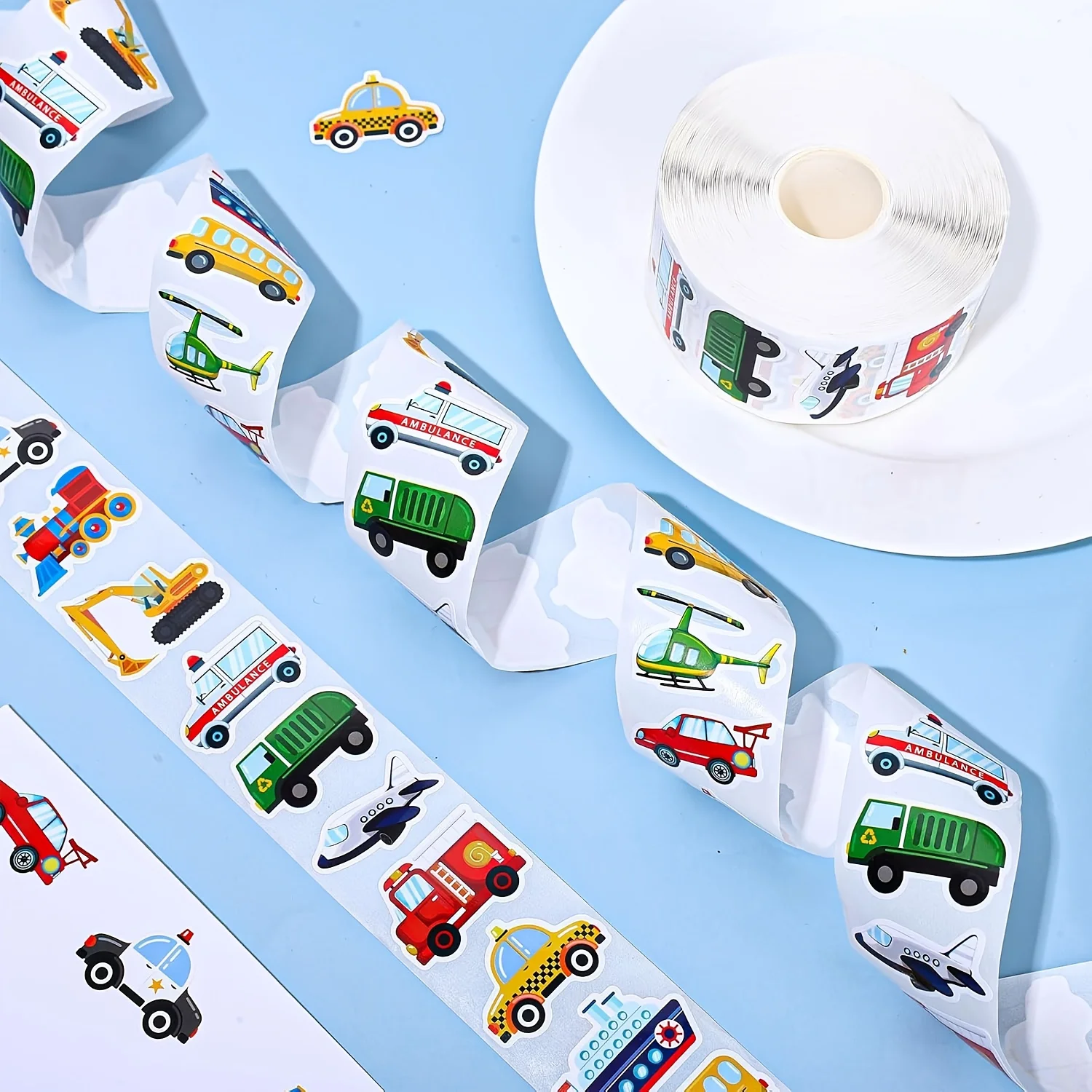

500pcs/Roll Transportation Stickers, Car & Airplane Seal Stickers, Ideal for Envelope Sealing, Office Labels, Party Decorations