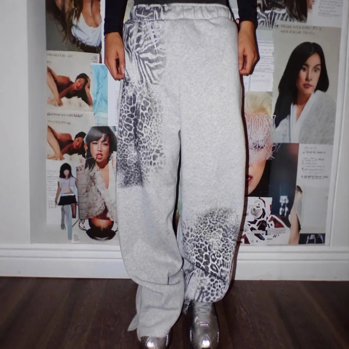 Nuevos pantalones informales con estampado de camuflaje retro americano, ropa de mujer recta de pierna ancha con bolsillos sueltos para otoño e invierno