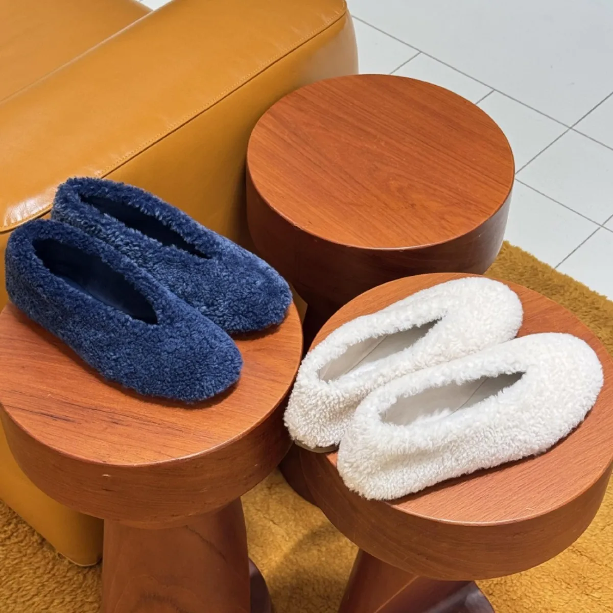 Winter Wool Slippers Women Curly Sheep Fur Flat Shoes Warm Cozy Slip On Pantuflas House Slides Femme Cotton Lambswool Mules