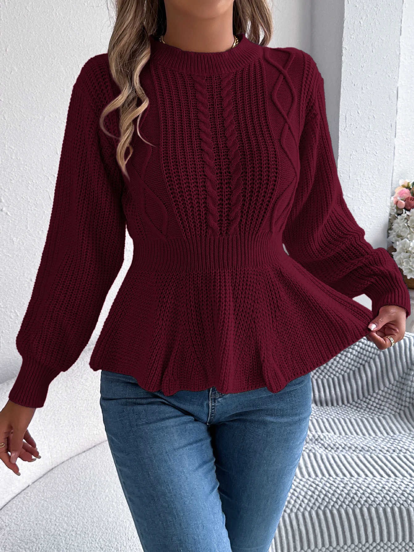 

Winter 2025 New Women's Cozy Knitted Pullover Sweater: Round Neck, Belted Waist, Flounce Hem, Casual Long Sleeve Top