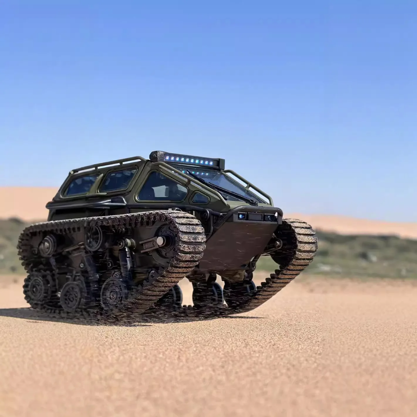 

Full scale EV3 tracked RC tank rc high speed drifting boy toy 4WD off-road