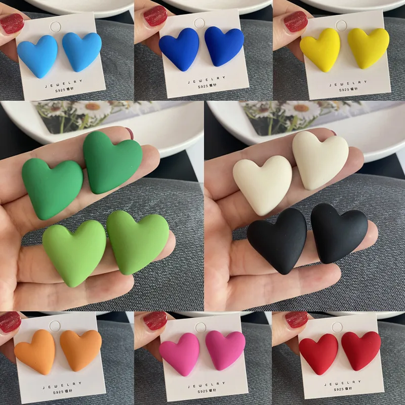 Korean Fashion Acrylic Love Stud Earrings for Women Simple Statement Matte Candy Color Heart Earrings Wedding Jewelry Gifts