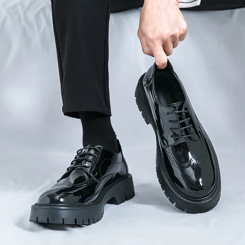 

Leather shoes men's thick soles increase British style Brock business dress black senior sense wedding groom shoes 46 yards