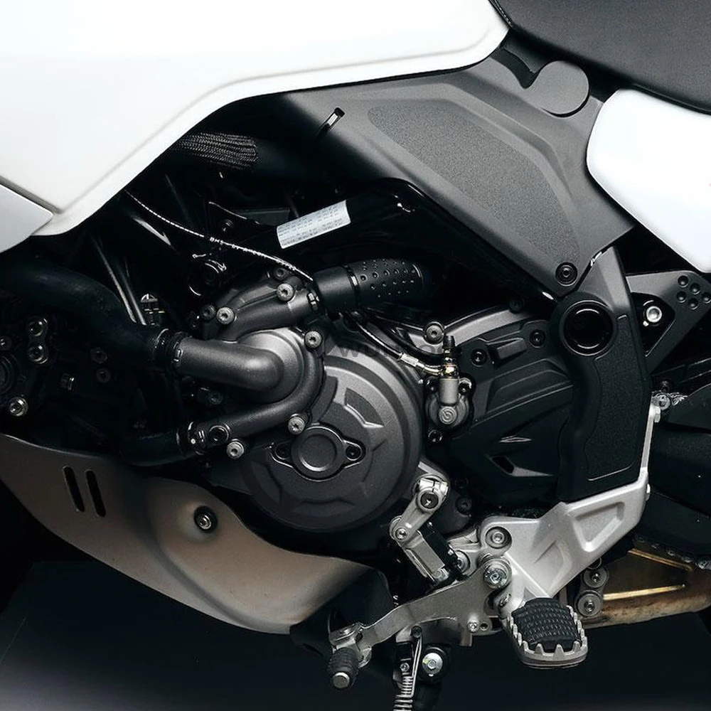 Desert X Accessories Water pump hose protection Cover For Ducati DesertX 2022 2023 New Motorcycle Water pump Heat shields