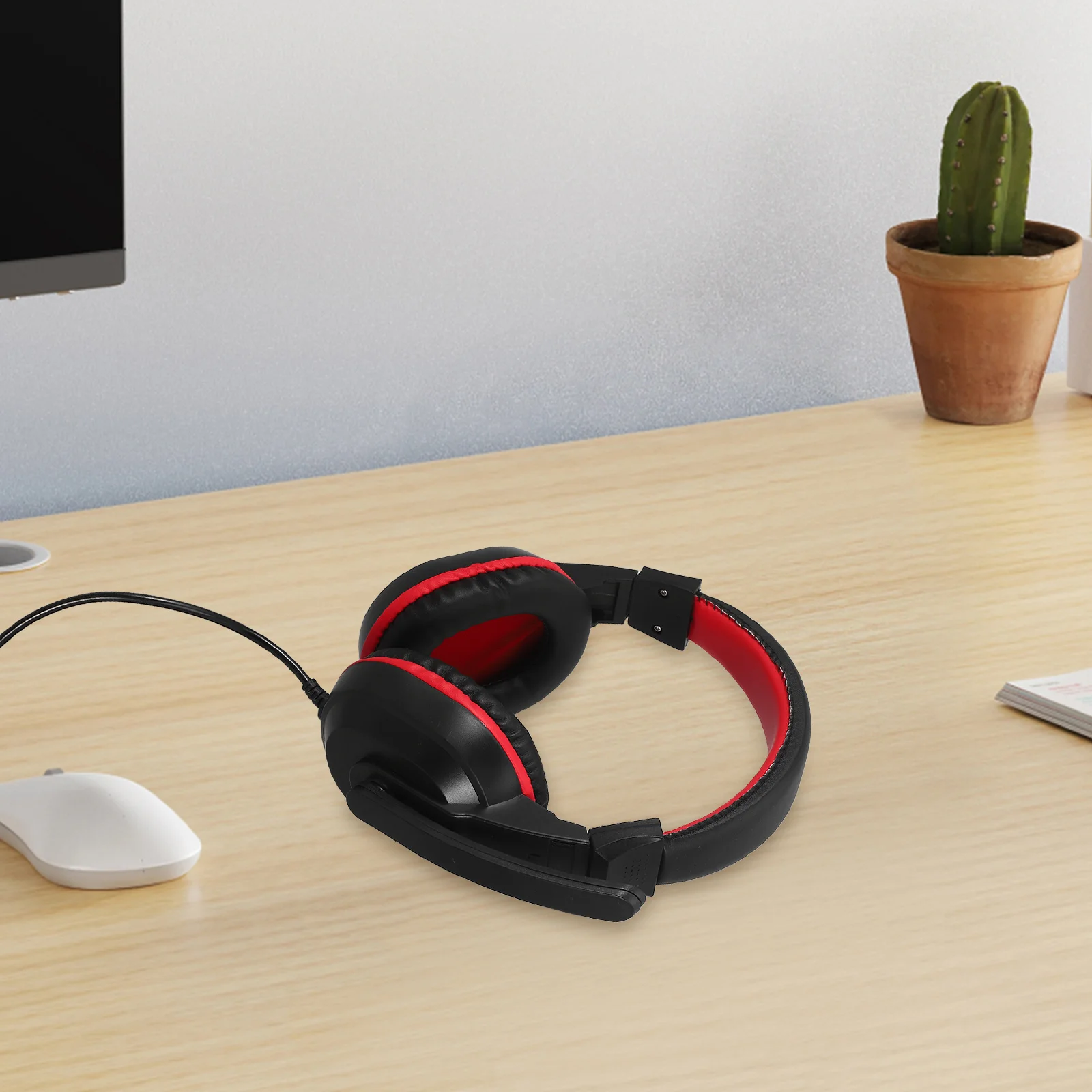 

Gaming Headset Adjustable Stereo Wired Headphones With Noise-Canceling Mic For Pc Laptop Over-Ear For Games