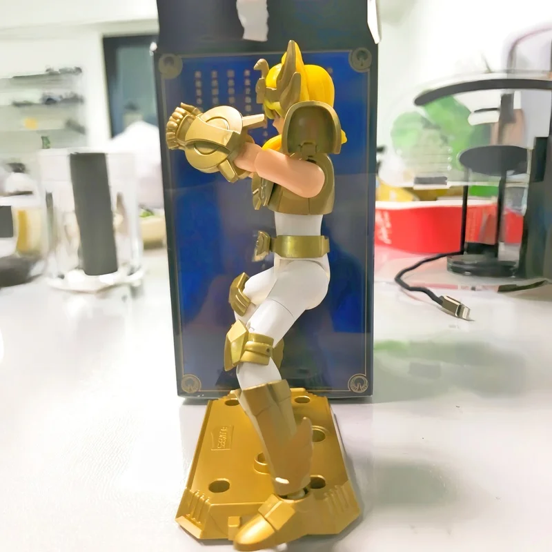 ホットブロッキーズ オリジナル 在庫あり 聖闘士星矢 ゴールドの遺産 星 第二シリーズ 組み立てブロック 可動関節 アクションフィギュア おもちゃ ギフト