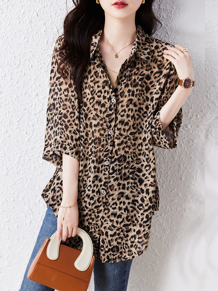 Summer New Chic Chiffon Classic Leopard Print Female Shirts Casual Fashion Single Breasted Loose Simple Spell Color Women Shirts