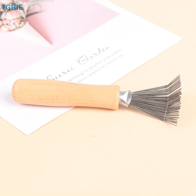 [TL]1Pcs Wooden Comb Cleaner Cleaning Hair Brush Comb Cleaner Handle Embeded Tool