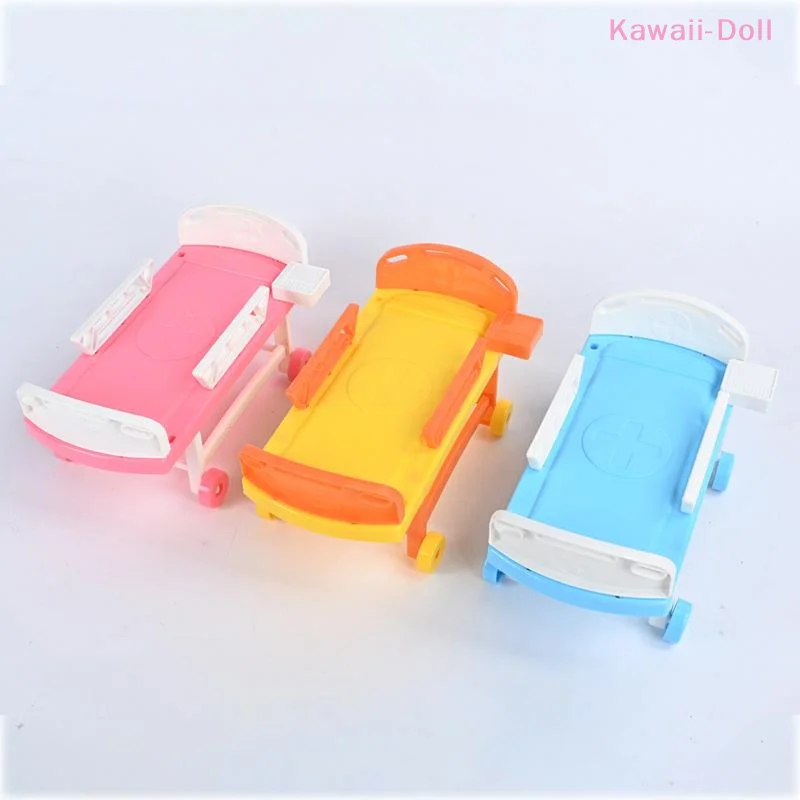 1Pcs Hospital Bed Simulation Doctor Nurse Dollhouse Accessories Doll Bed Medical Bed Bed Toy Home Toy