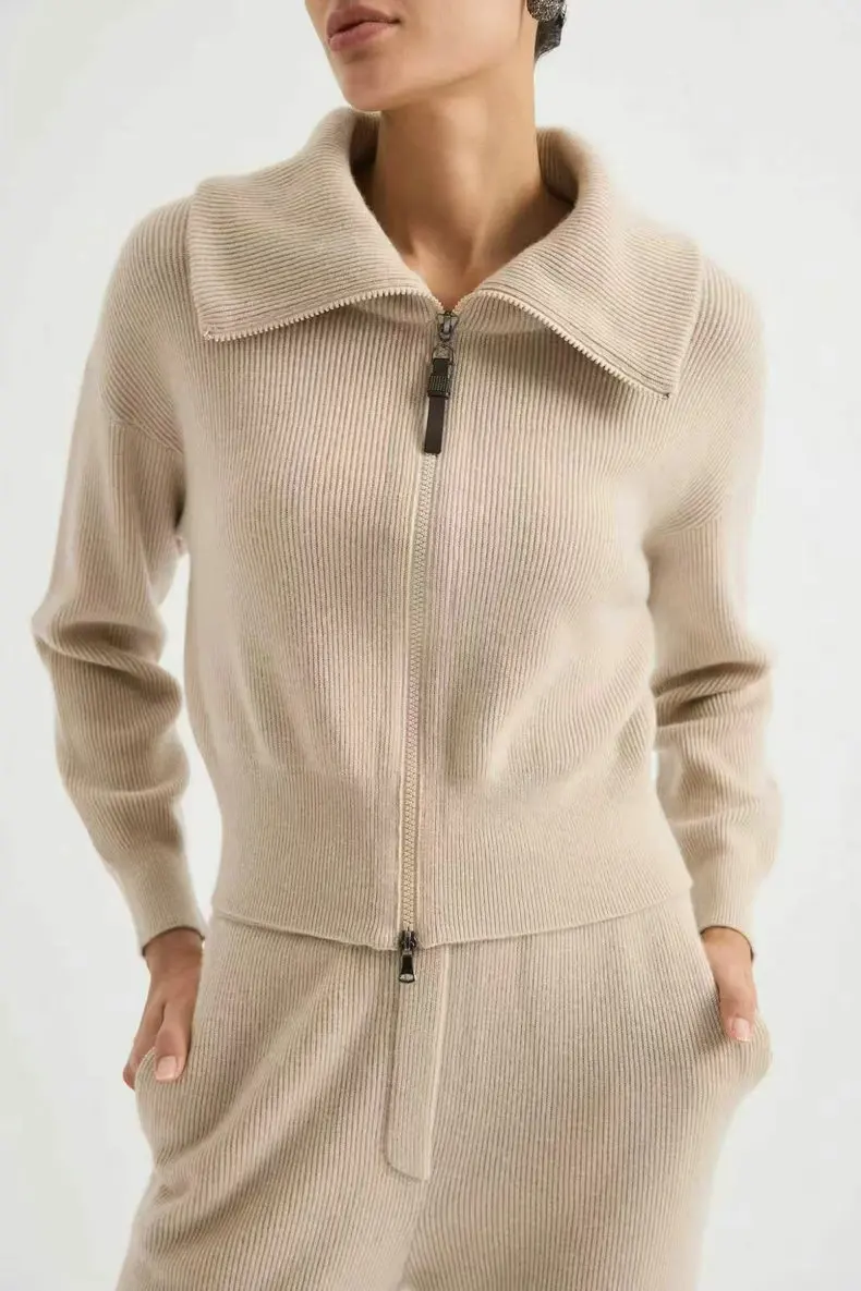 Women'S Cashmere Knit Set (Fall/Winter 2026): Collared Zip-Up Cropped Cardigan And Straight-Leg Trousers view 2