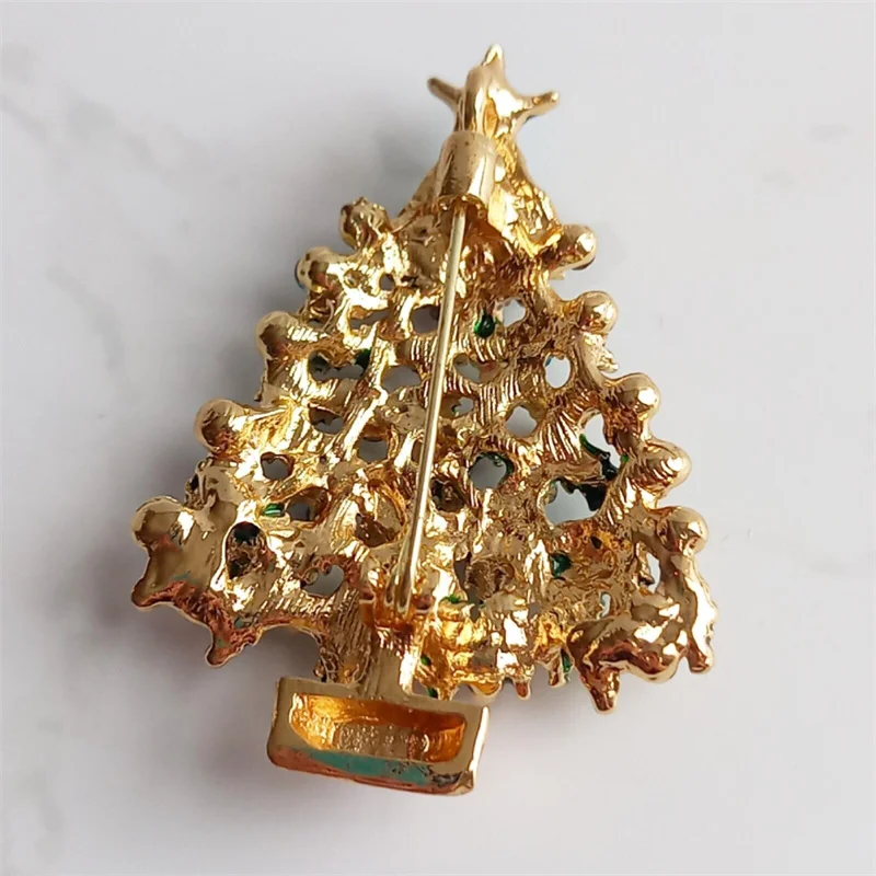 New Fashion Christmas Brooch Exquisite Colorful Rhinestone Inlaid Christmas Tree Pins Holiday Clothing Jewelry Accessories Gifts