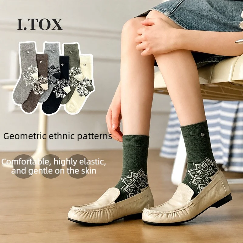 Cozy Women's Retro Paisley Mid Calf Socks Ethnic Geometric Jacquard With Button Decor High Cotton Breathable Fall Winter Slouch