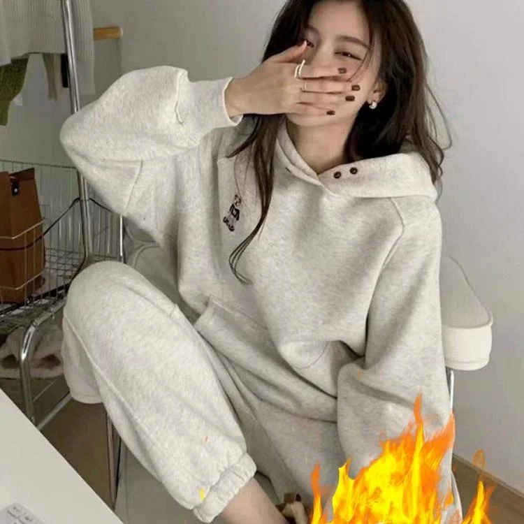 

plus Size Fce Lined Hoodie And Loose Sports Pants Two Piece Set for Women Winter Comfortable Breathable Embroidered Bear S...