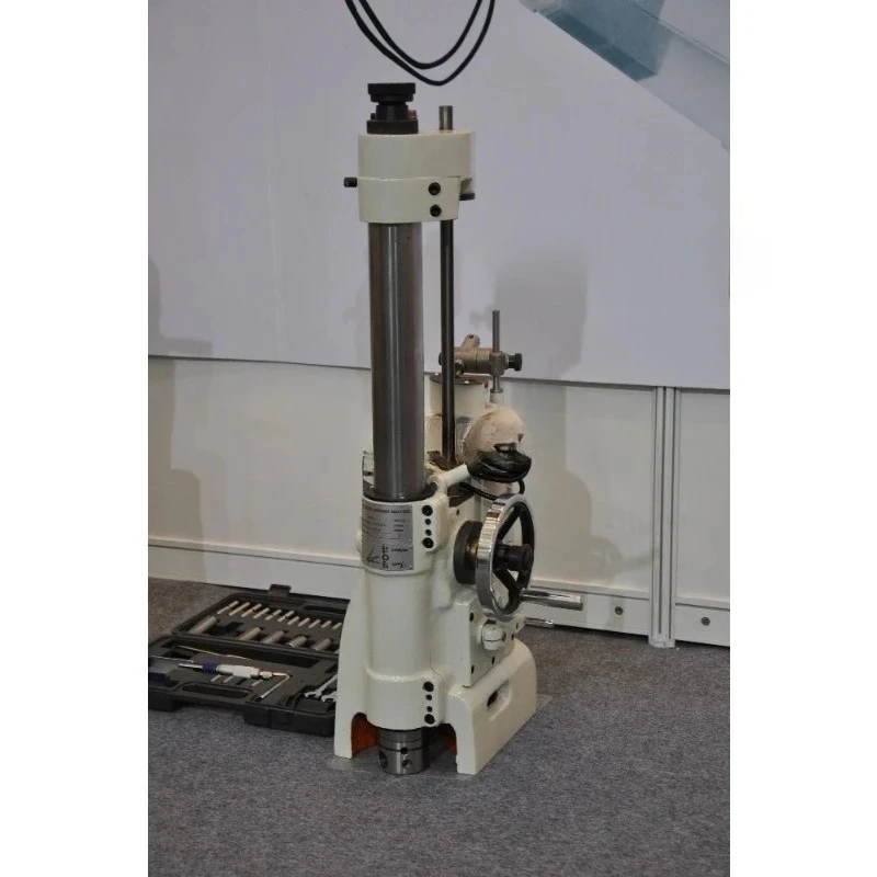 Portable Cylinder Boring Machine T8014S with Square Bracket