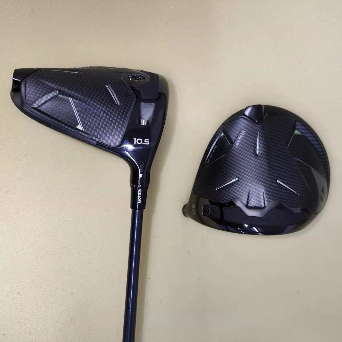 2025 Right Handed Q35 MAX Driver 9/10.5 Degree R/SR/S/X Flex Graphite Golf Club Forged Artwork Rubber Grip Includes Headcover