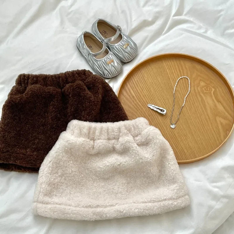 

Короткая юбка для девочек, осенне-зимняя новая корейская версия, мягкая и плюшевая детская полуюбка из овечьей шерсти, удобная