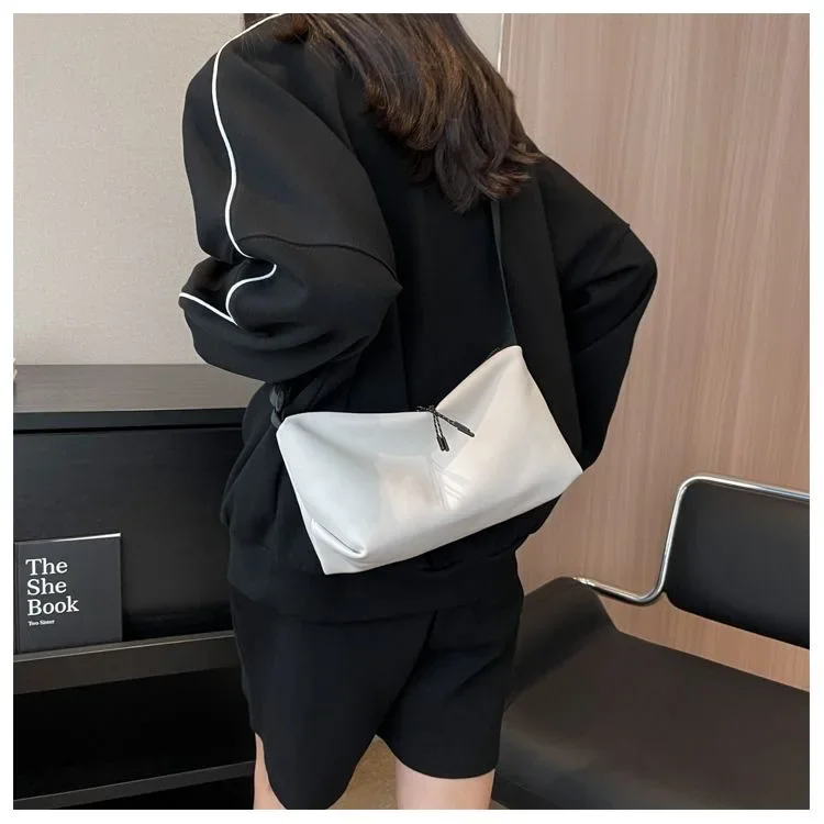 Men\'s Mini Casual Small Satchel Crossbody Bag men and women Versatile Student Trend Phone Bag Shoulder Sports Boy Trendy Bags