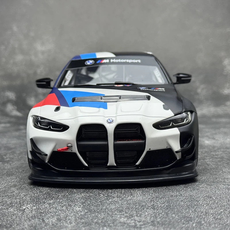 Nowość w magazynie Otto 1:18 M4 Gt4 Prezentacja 2022 Żywiczna Symulacja Miniaturowy Model Samochodu Personalizowana Zabawka dla Dzieci Prezent Kolekcja Ozdoba