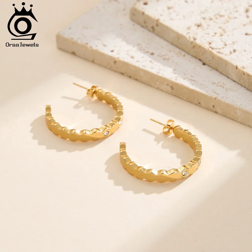 

ORSA JEWELS Stainless Steel 18K Gold Plated Cubic Zircon Hoop Earrings for Women Ear Circle Cute Modern Jewelry STKE18